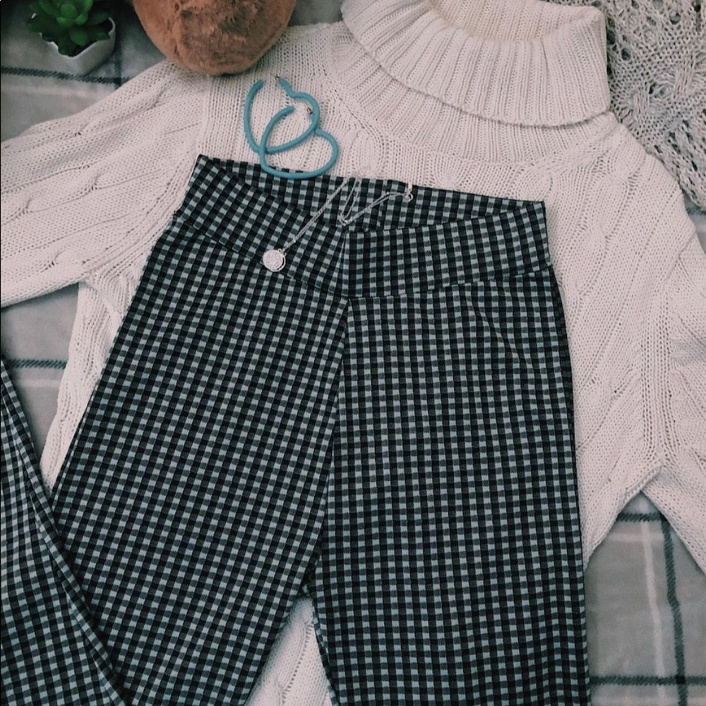 White and Black Checkered Leggings